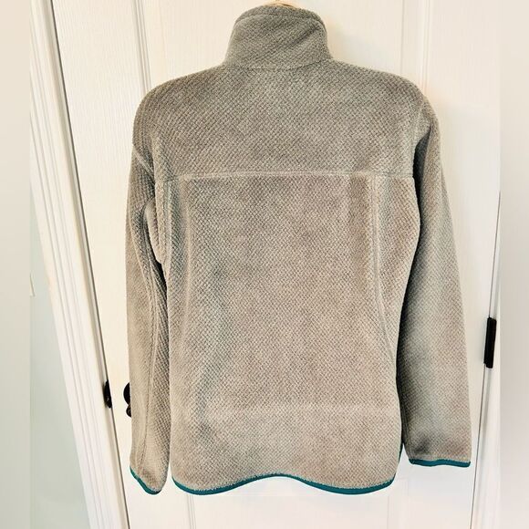 Patagonia Soft & Cozy Grey and Teal Re-Tool Snap T-Fleece Pullover! ❤️ - Picture 5 of 7